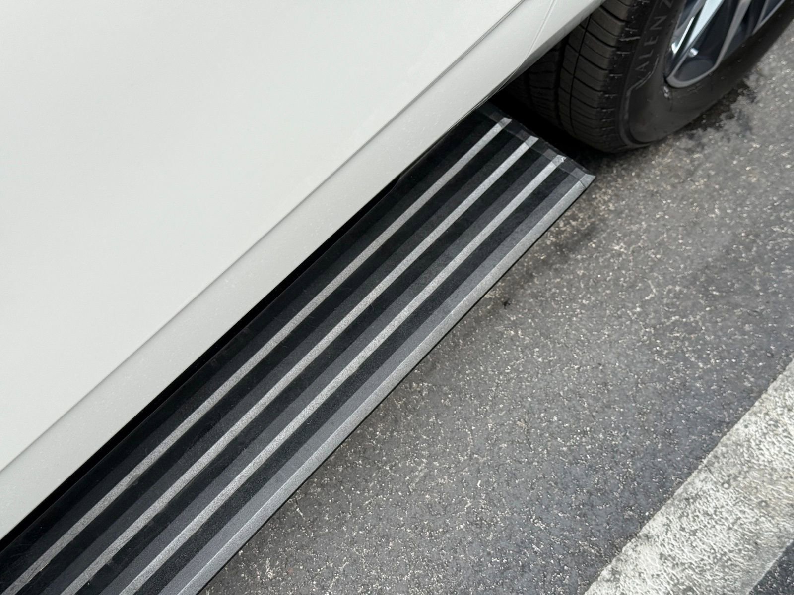 Used 2022 Cadillac Escalade ESV Sport Platinum image 34