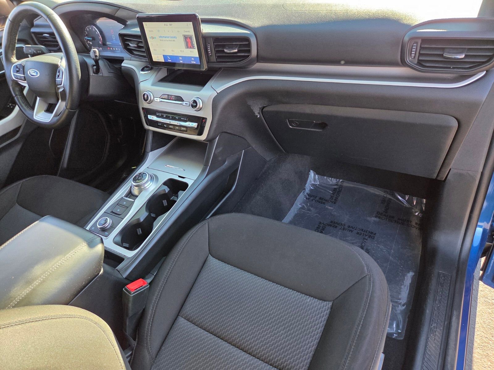 Certified 2023 Ford Explorer XLT image 17