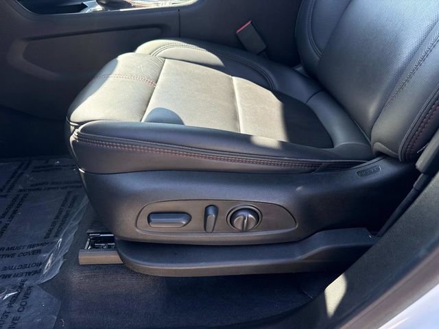 Used 2023 Chevrolet Traverse RS w/ LPO, Floor Liner Package image 23