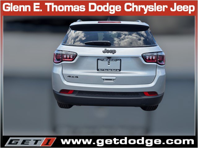 New 2026 Jeep Compass Latitude AWD/4WD image 5