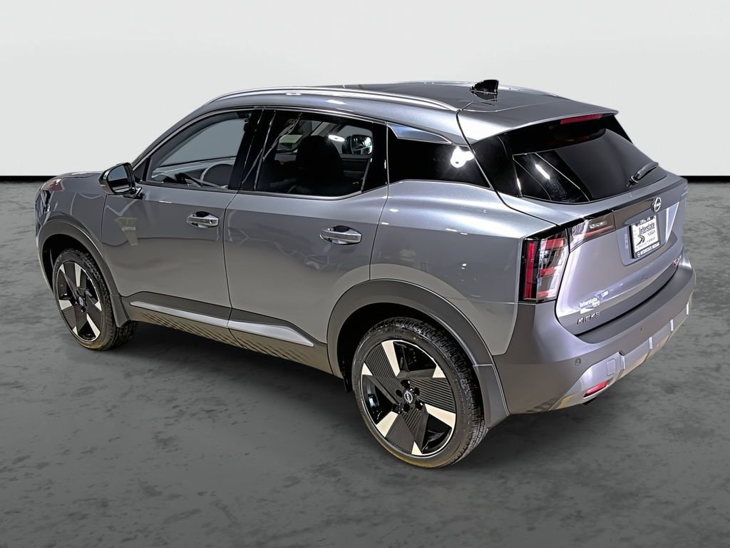 New 2026 Nissan Kicks SR AWD/4WD image 2