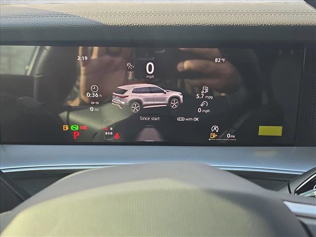 New 2026 Volkswagen Tiguan SE R-Line image 11