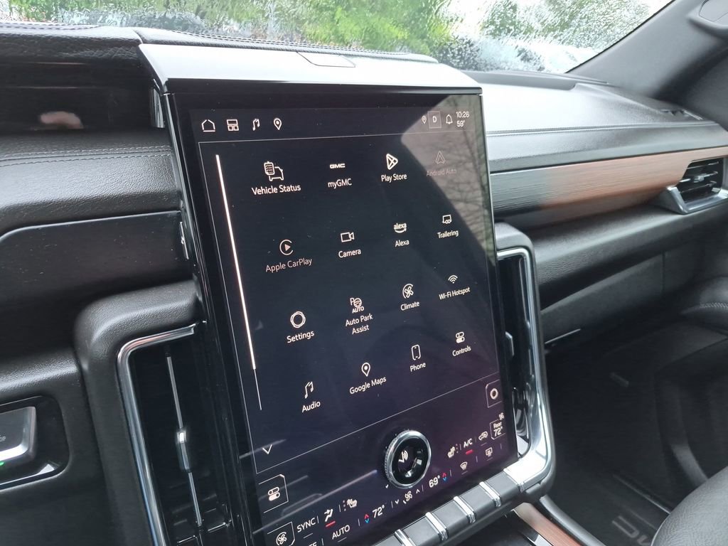 Certified 2025 GMC Yukon Denali RWD image 25