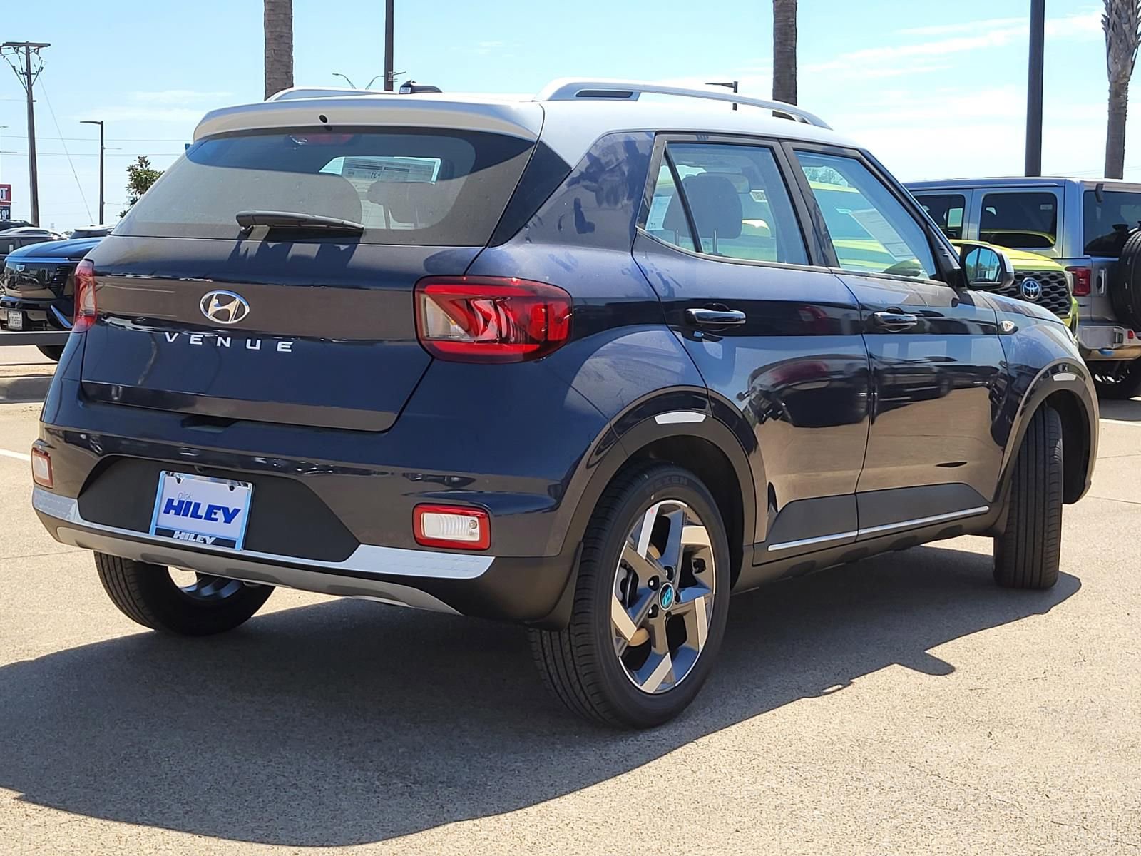 New 2026 Hyundai Venue SEL FWD image 5