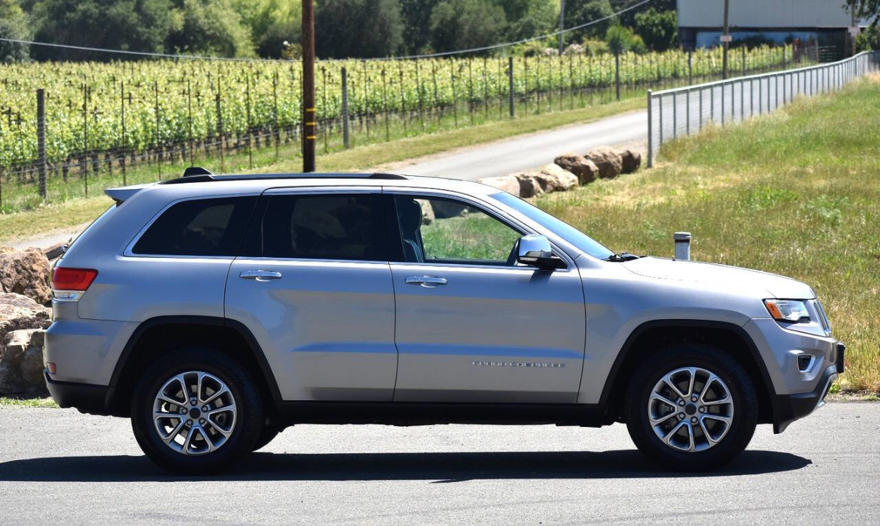 Used 2015 Jeep Grand Cherokee Limited w/ Luxury Group II AWD/4WD image 20