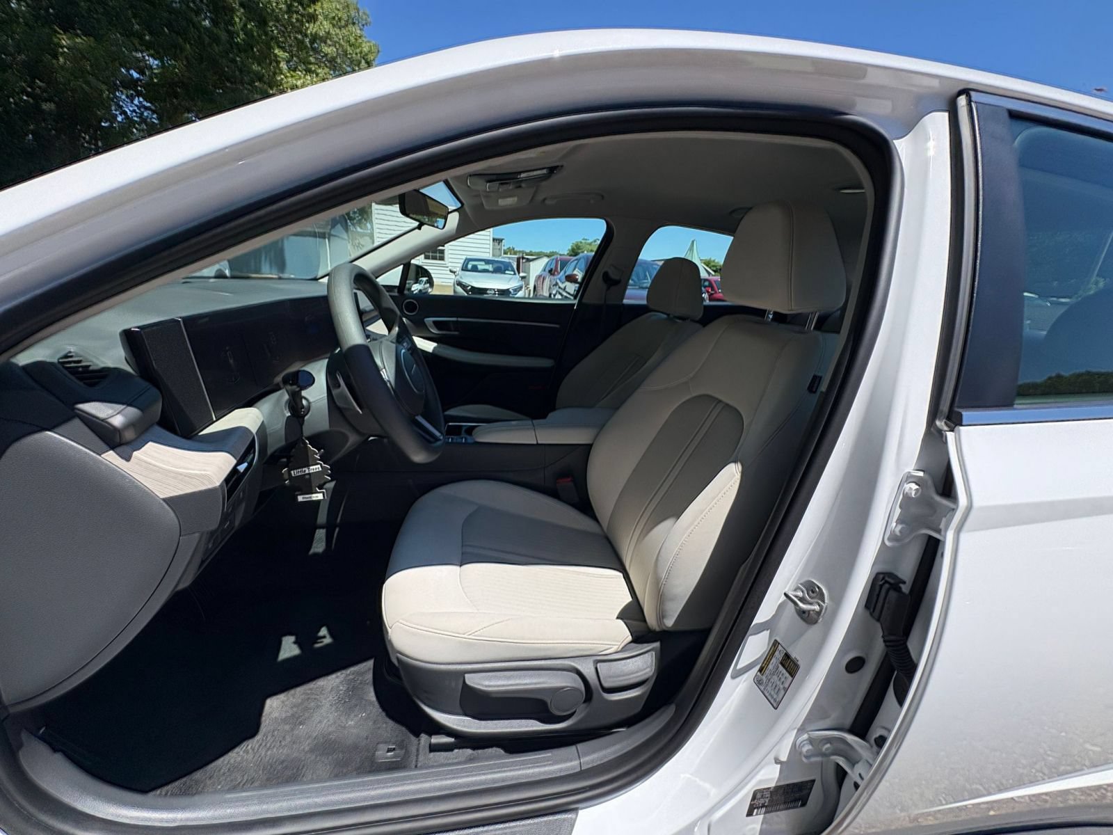 Used 2026 Hyundai Sonata Blue FWD image 24
