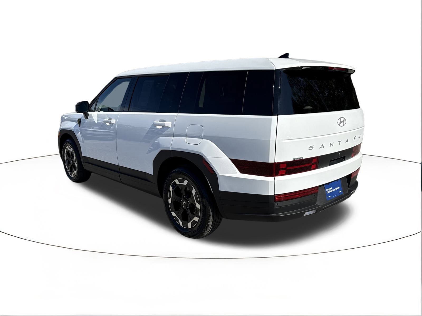 Used 2026 Hyundai Santa Fe SE image 5