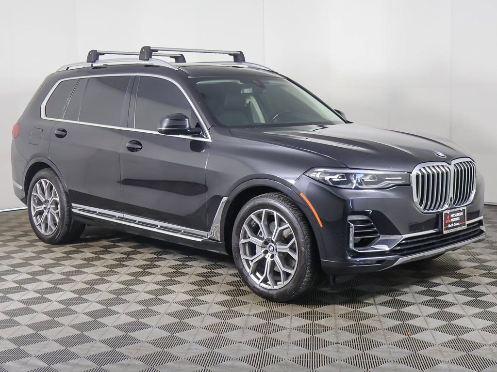 Used 2020 BMW X7 xDrive40i w/ Cold Weather Package image 2