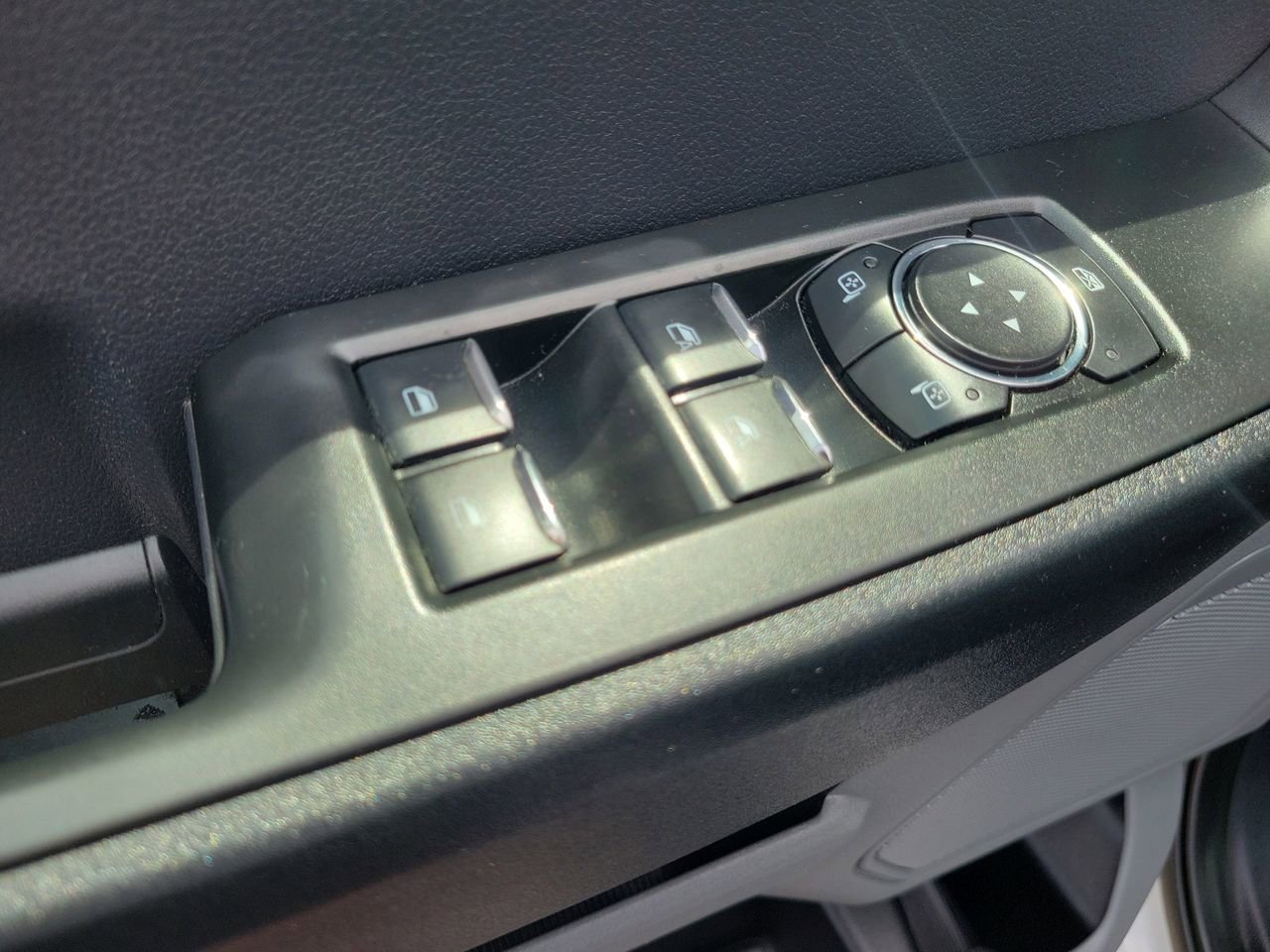 Used 2024 Ford F350 XL AWD/4WD image 18