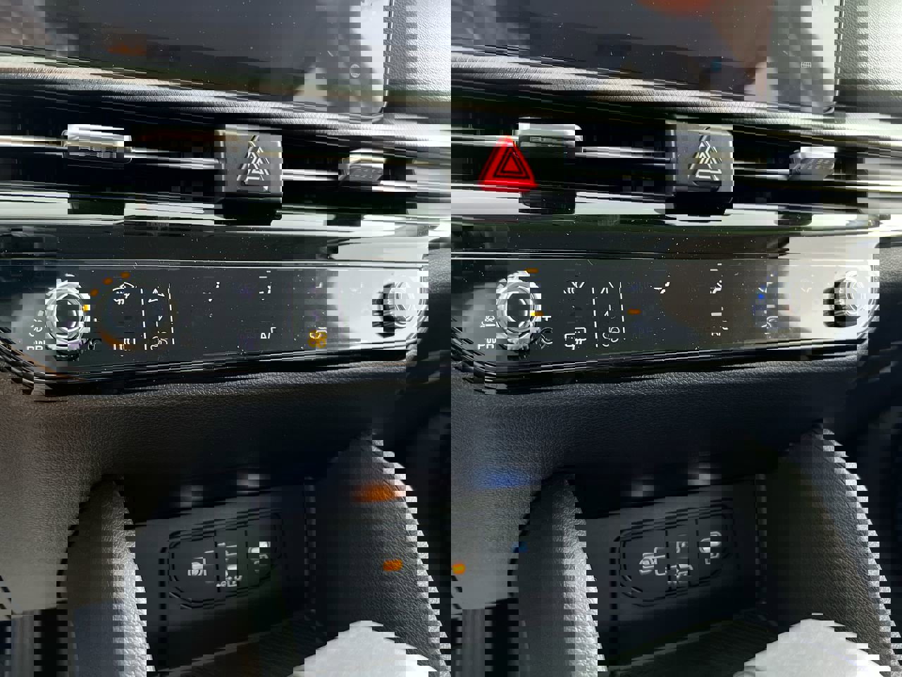 New 2026 Kia Sportage LX image 25