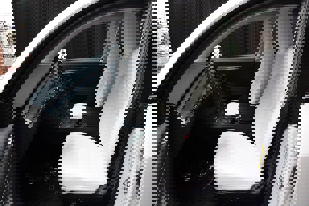 Used 2023 Tesla Model 3 Standard Range image 63