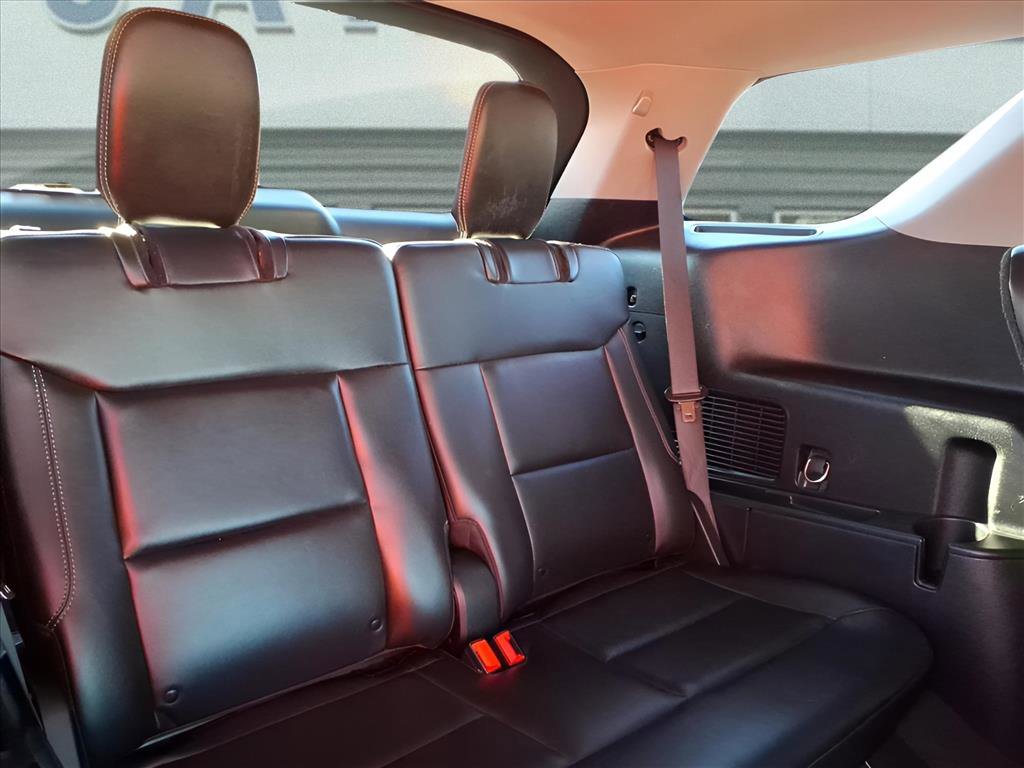 Used 2022 Ford Explorer XLT w/ Equipment Group 202A image 13