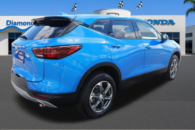 Used 2025 Chevrolet Blazer LT image 7