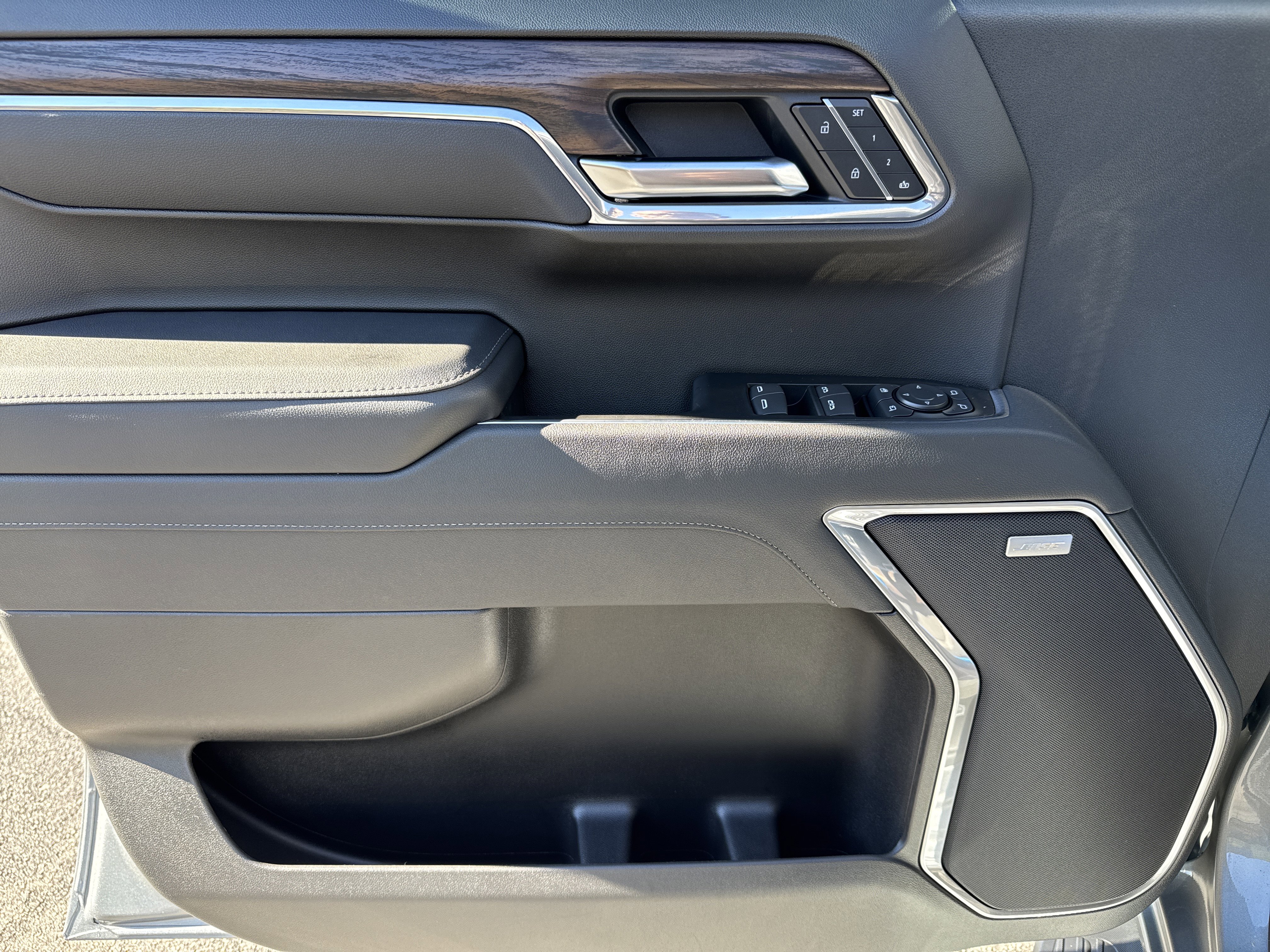 New 2026 GMC Sierra 1500 SLT w/ SLT Premium Plus Package image 14