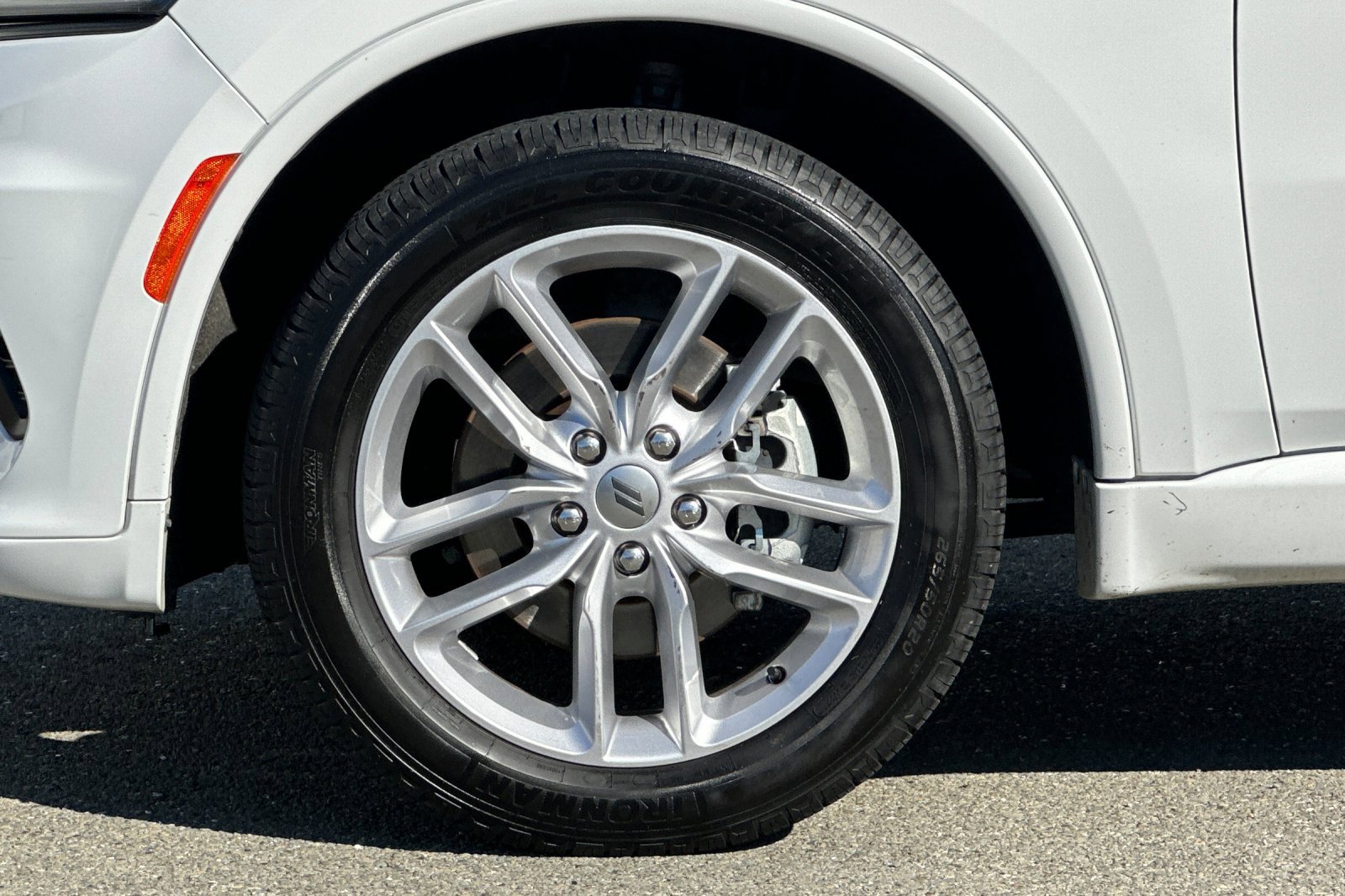 Used 2023 Dodge Durango GT image 34