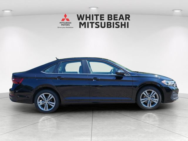 Used 2024 Volkswagen Jetta SE FWD image 6