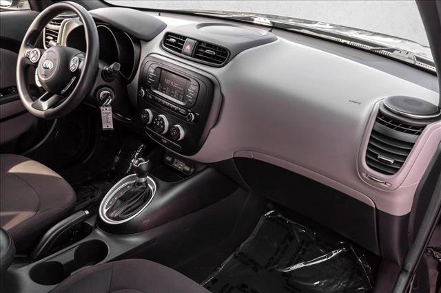 Used 2017 Kia Soul image 28