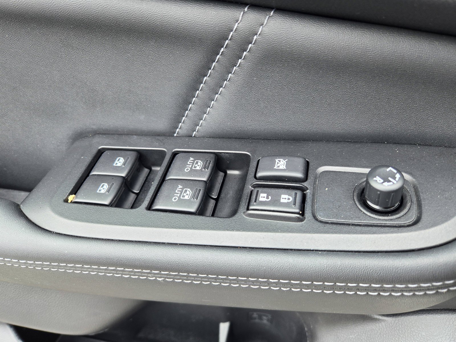 Used 2018 Subaru Legacy 3.6R Limited AWD/4WD image 26