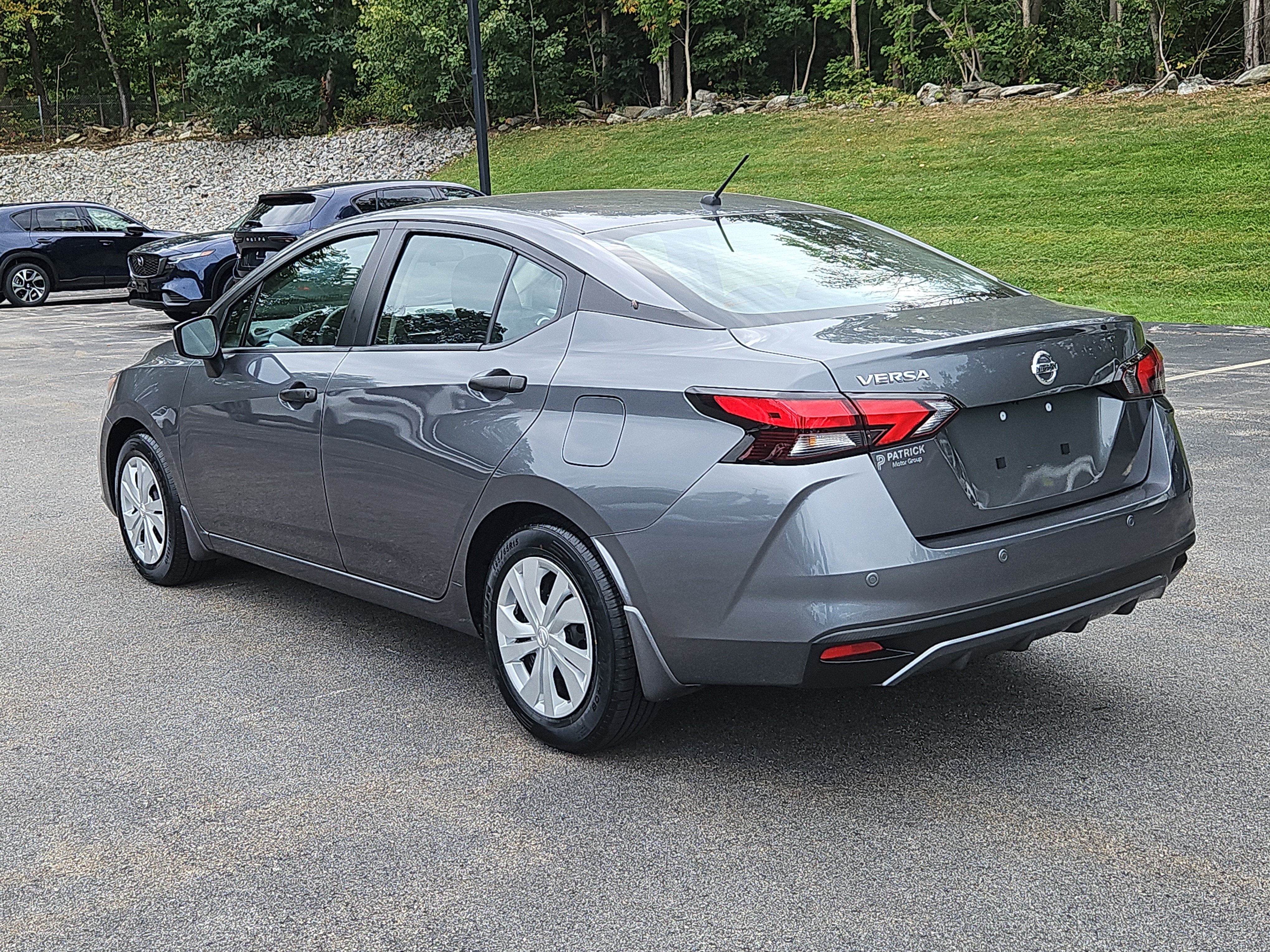 Used 2022 Nissan Versa S FWD image 19