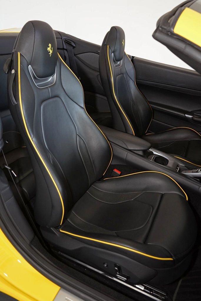 Used 2023 Ferrari Portofino M RWD image 11