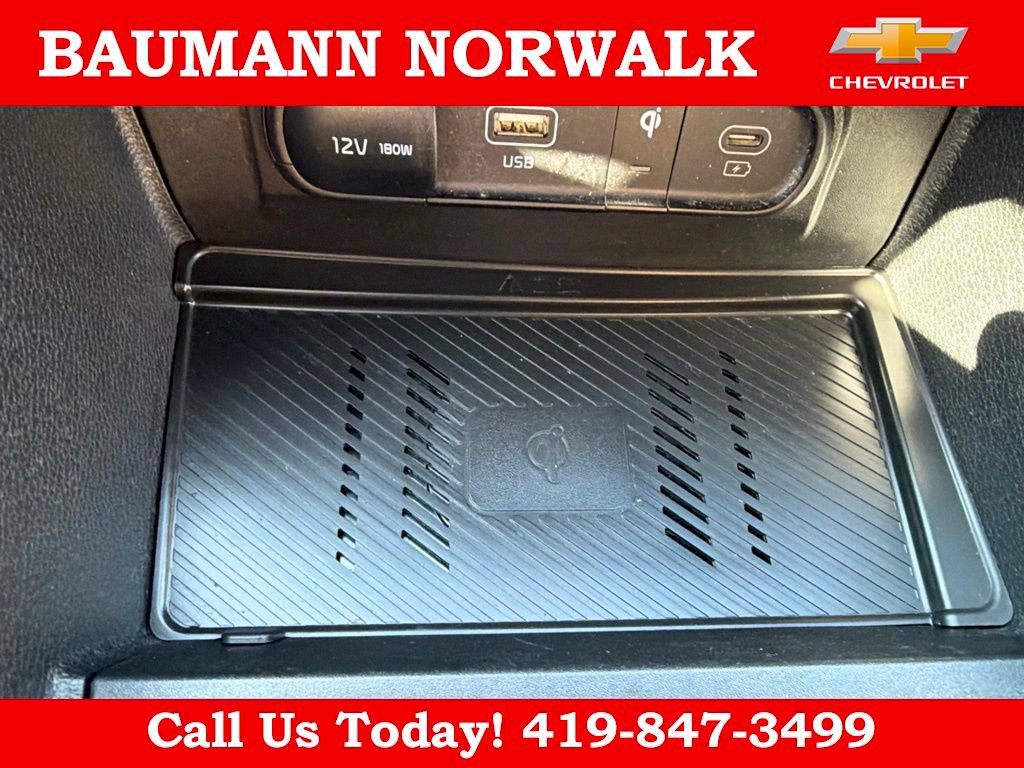 Used 2025 Kia Sportage EX FWD image 38