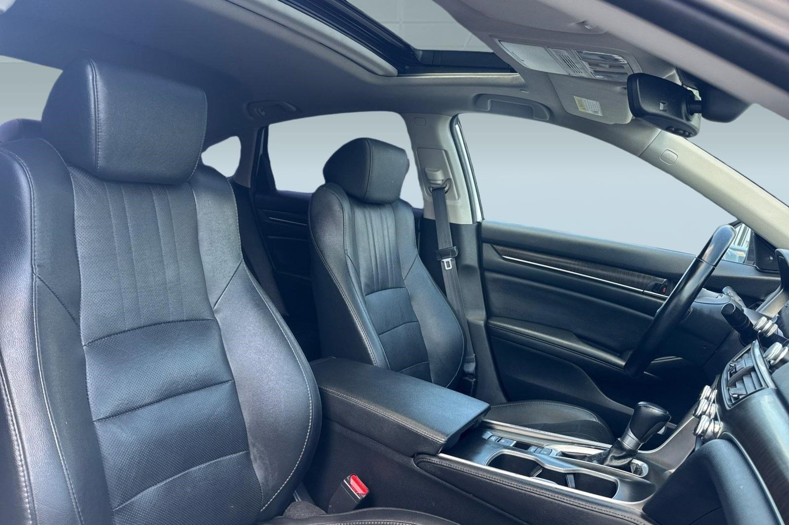 Used 2021 Honda Accord EX-L image 30