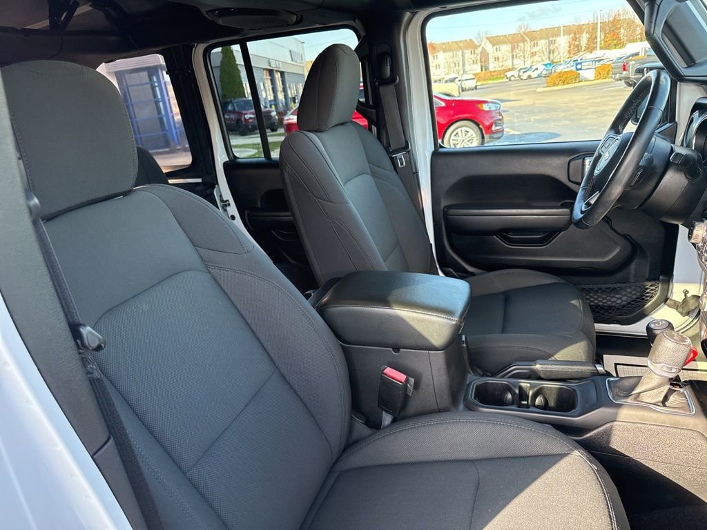 Used 2021 Jeep Wrangler Unlimited Sport image 32