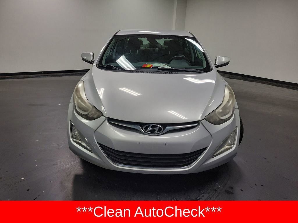 Used 2014 Hyundai Elantra SE w/ Option Group 02 FWD image 2