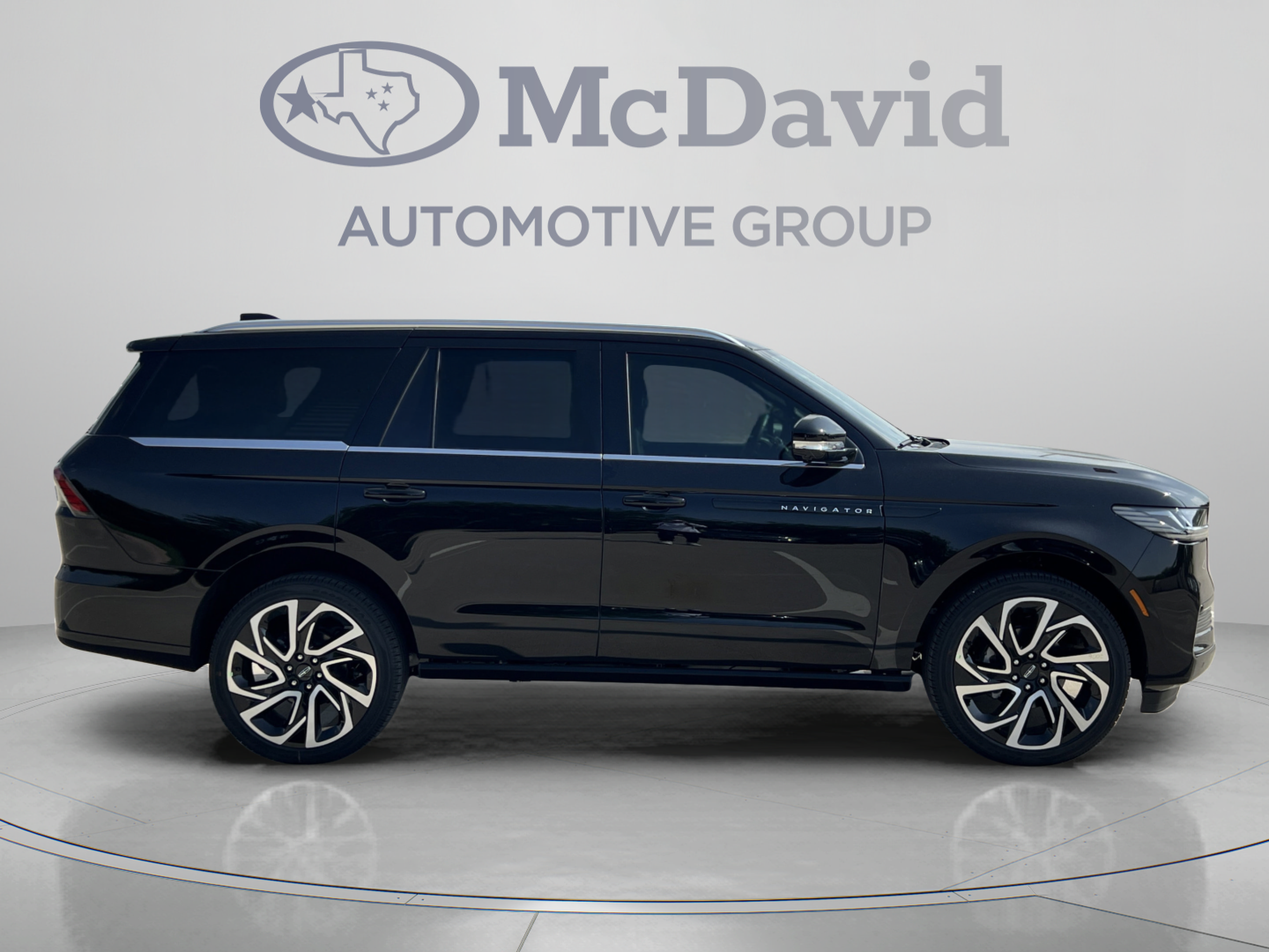 New 2026 Lincoln Navigator Black Label AWD/4WD image 8