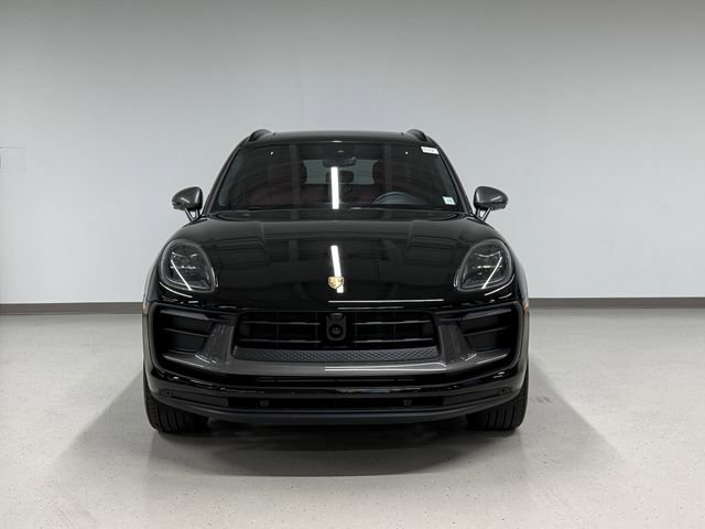 Certified 2026 Porsche Macan Turbo AWD/4WD image 6