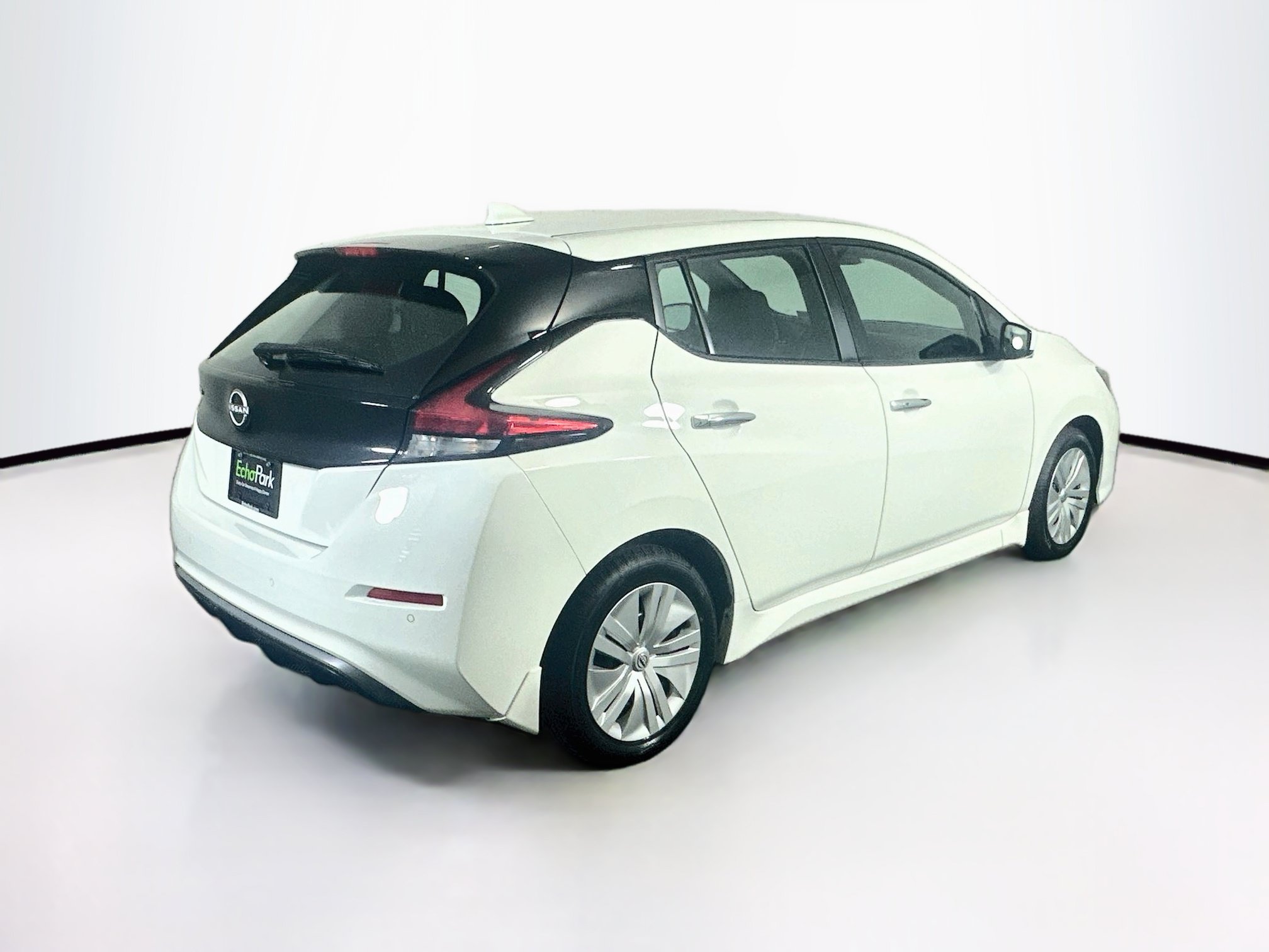 Used 2024 Nissan Leaf S FWD image 9