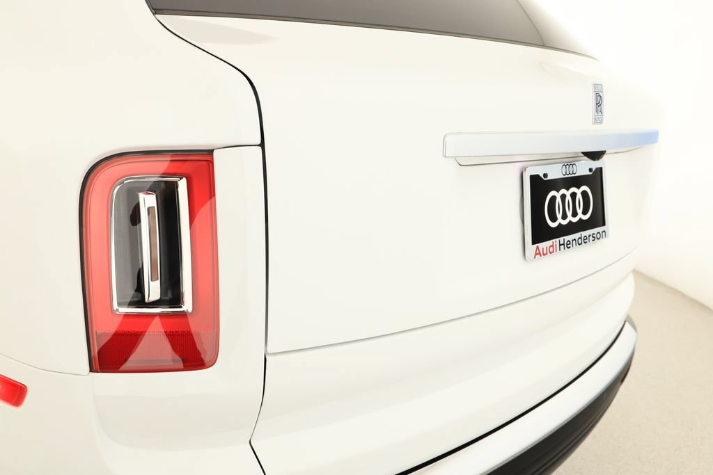 Used 2024 Rolls-Royce Cullinan w/ Cullinan Package AWD/4WD image 46