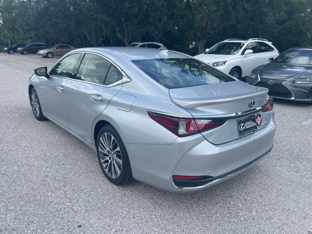 Used 2019 Lexus ES 300h w/ Premium Package FWD image 4