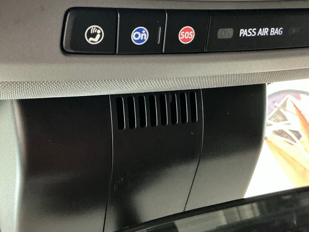 Used 2023 Chevrolet Silverado 1500 Custom image 15