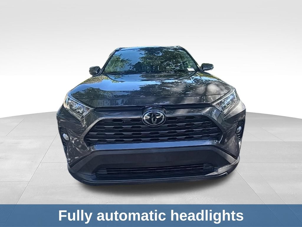 Used 2020 Toyota RAV4 XLE FWD image 9