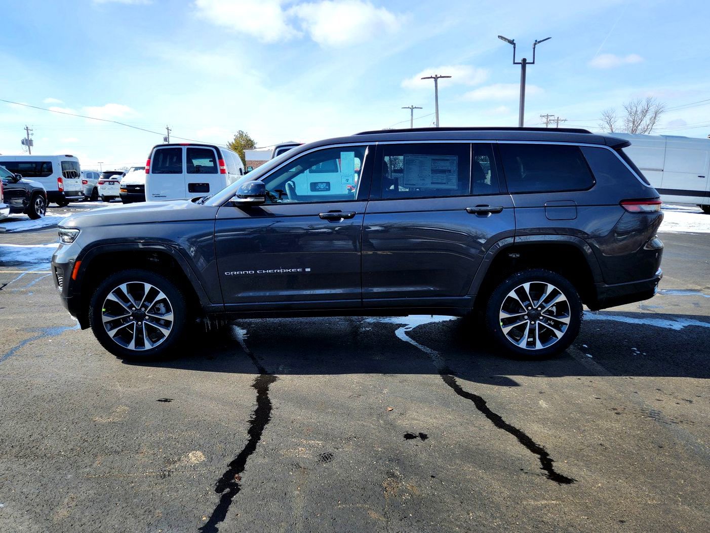 New 2025 Jeep Grand Cherokee L Overland w/ Luxury Tech Group IV image 6