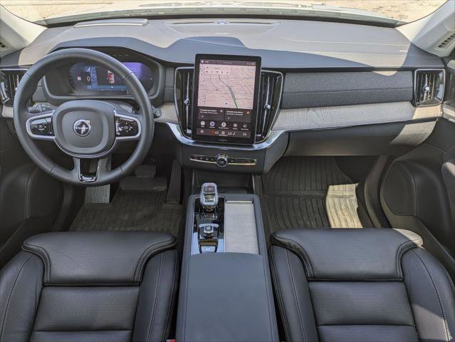 Used 2025 Volvo XC90 T8 Ultra w/ Protection Package Premier image 25