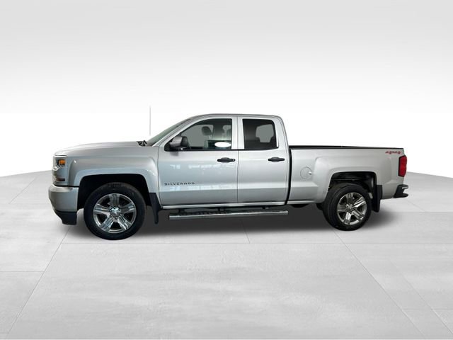 Used 2016 Chevrolet Silverado 1500 Custom w/ Custom Convenience Package AWD/4WD image 3