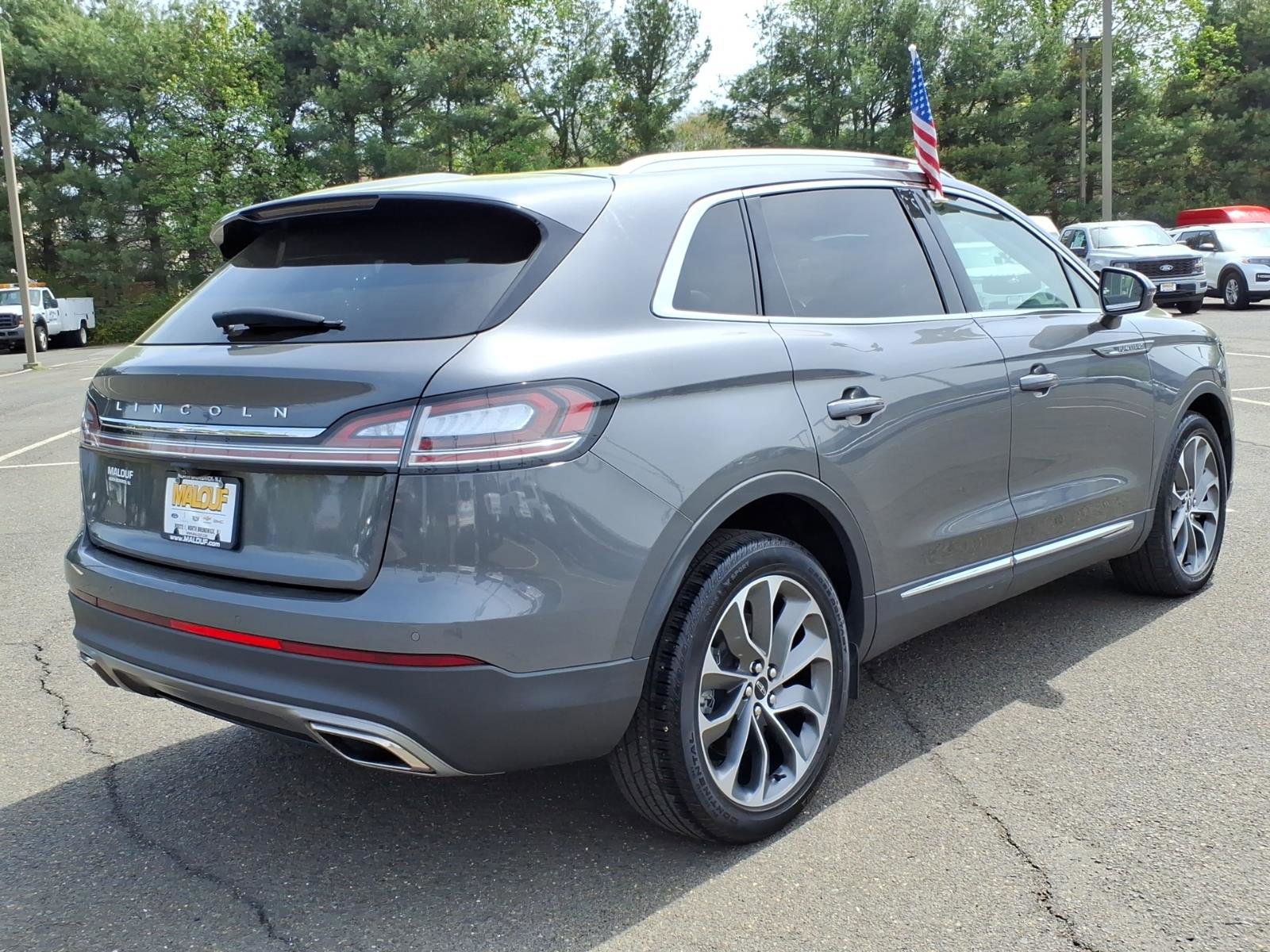 Used 2023 Lincoln Nautilus Reserve AWD/4WD image 6