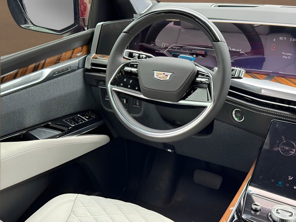 New 2026 Cadillac Escalade ESV Platinum Sport w/ LPO, ONYX Package AWD/4WD image 22