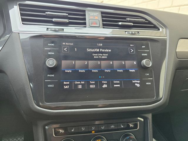 Used 2019 Volkswagen Tiguan SE image 38