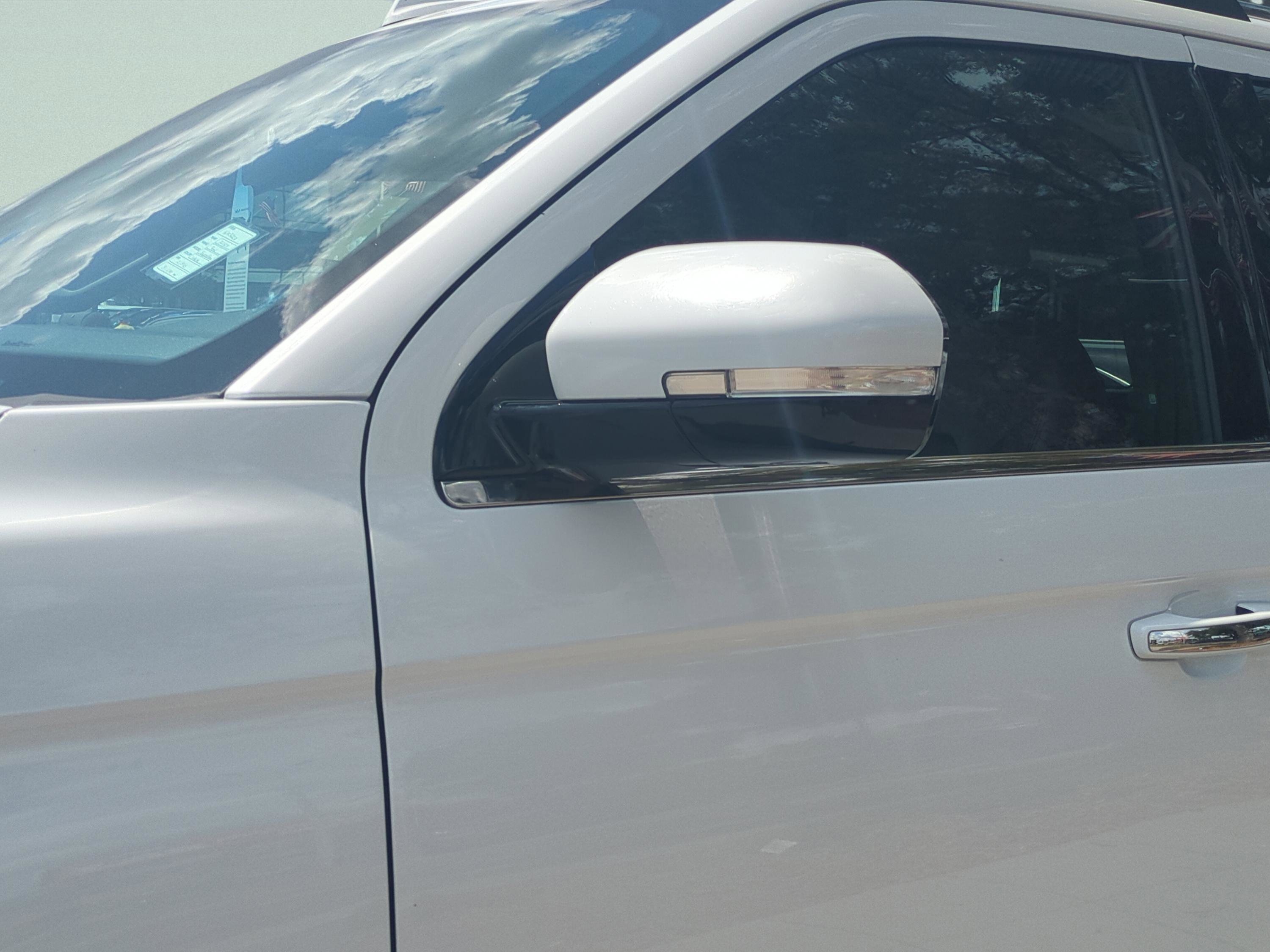 Used 2024 Ford Expedition Limited image 12