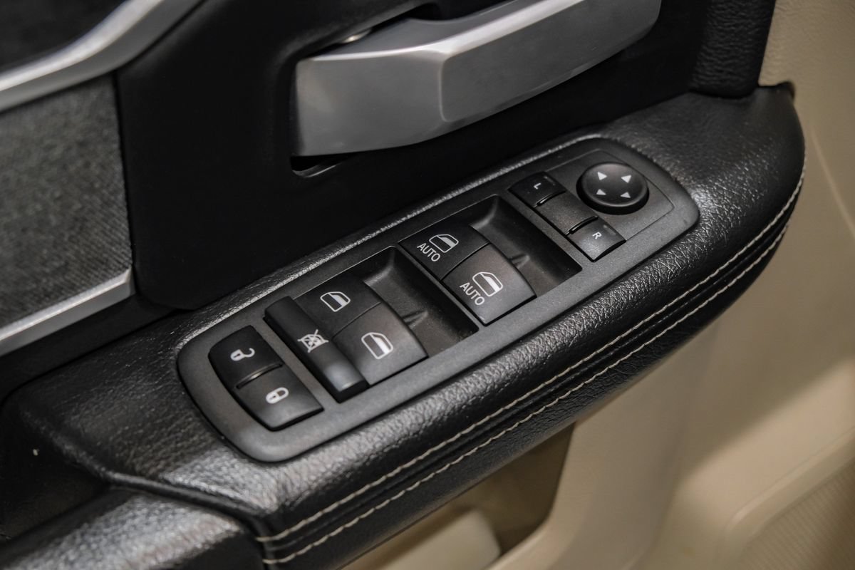Used 2022 RAM 3500 Big Horn AWD/4WD image 42
