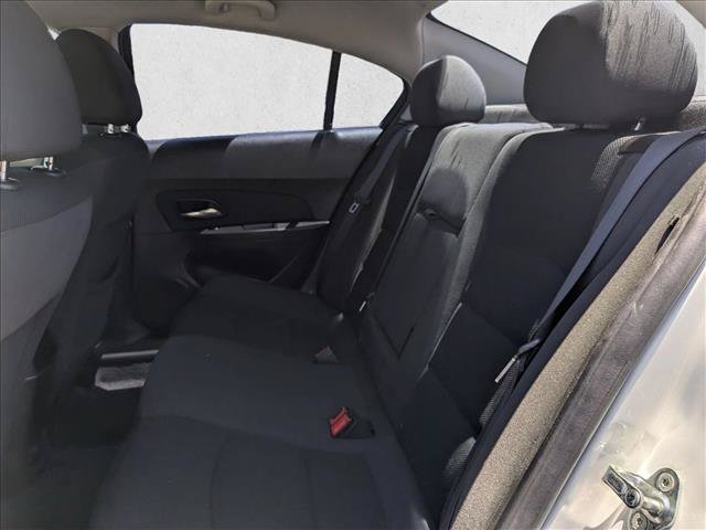 Used 2016 Chevrolet Cruze LT w/ Technology Package FWD image 18