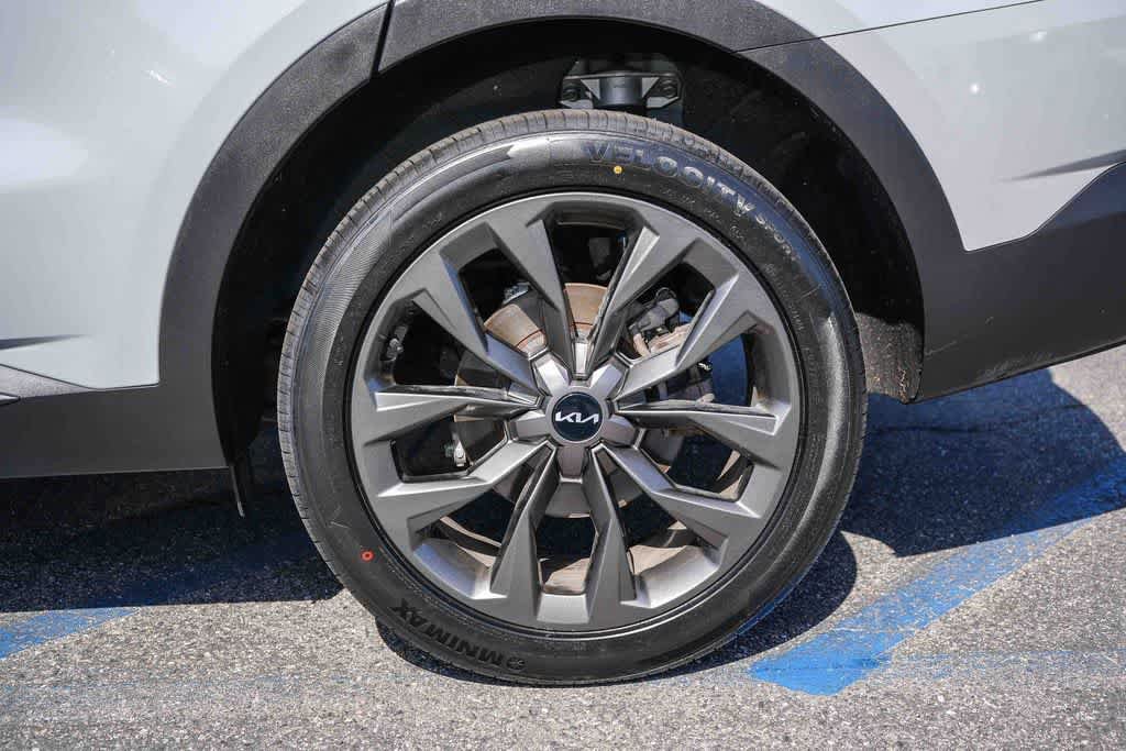 Certified 2023 Kia Sorento SX Prestige AWD/4WD image 10
