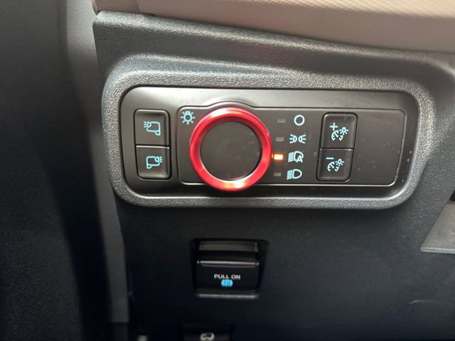 Used 2023 Ford Bronco Wildtrak image 5