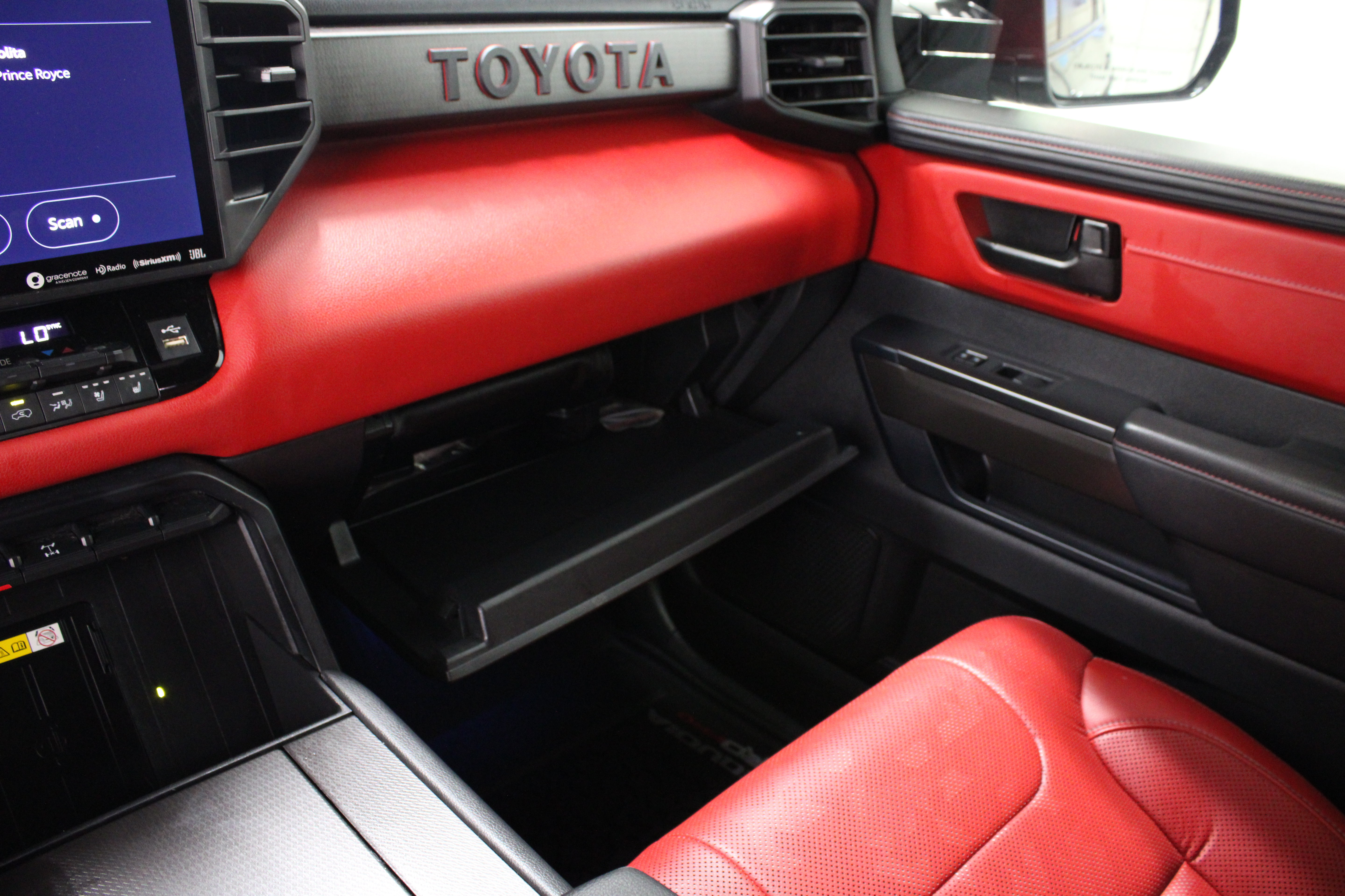 Used 2024 Toyota Sequoia TRD Pro AWD/4WD image 26