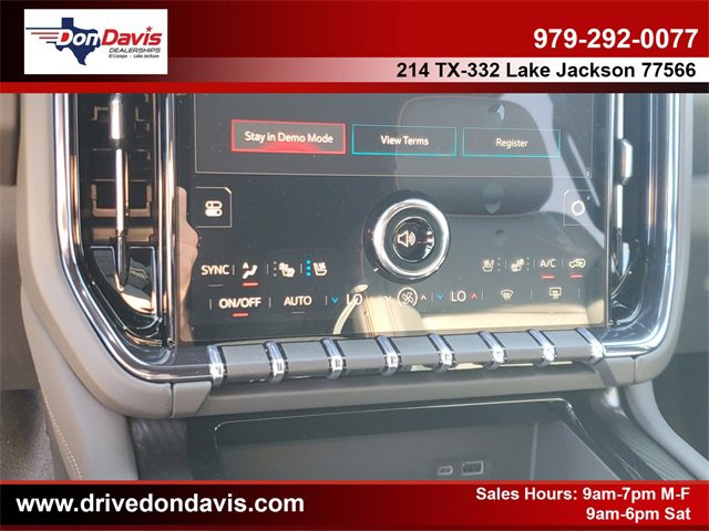 New 2026 GMC Yukon XL AT4 image 29