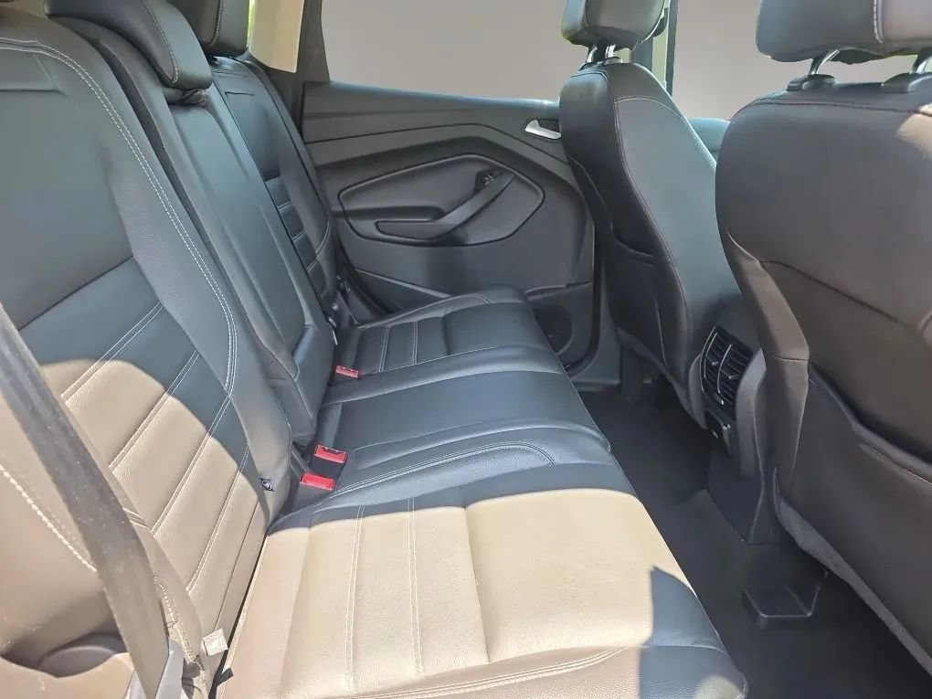 Used 2017 Ford Escape Titanium AWD/4WD image 13