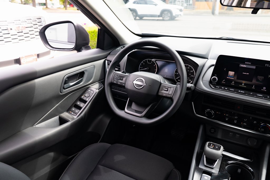 New 2026 Nissan Rogue S image 9